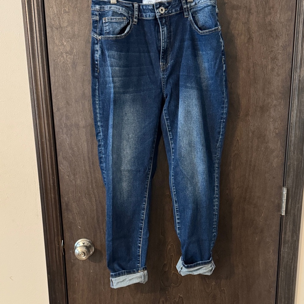 Q2 Classic Blue Women's Jeans